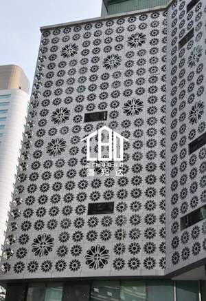 Decorative style of engraving aluminium panels applied in curtain wall